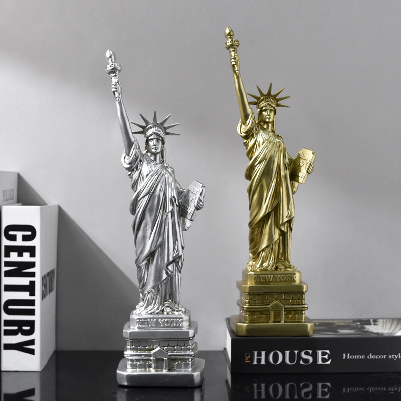 Vintage Collectible Figures - American Vintage Statue of Liberty Handicraft