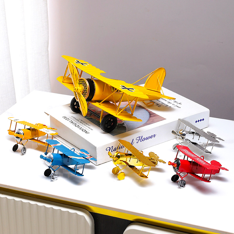 Vintage Metal Airplane Model R - Vintage Collectible Christmas Ornaments recensie en prijs