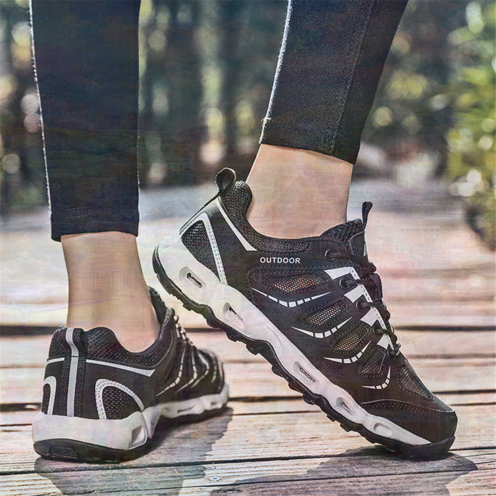 Sumer Round Tip Silver Sneaker - Vintage Collectible Accessories recensie en prijs
