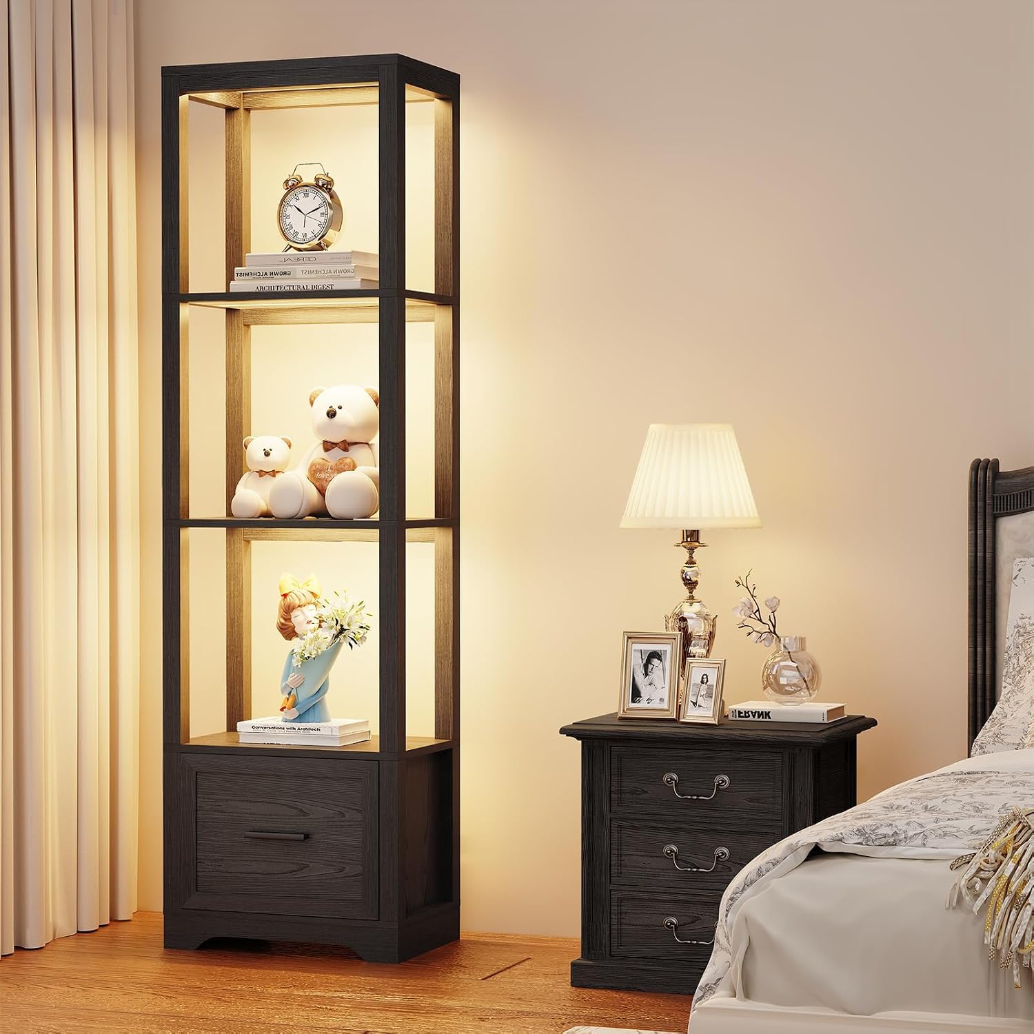 3-Color LED Display Shelf with - Collectible & Vintage Dolls For Halloween recensie en prijs