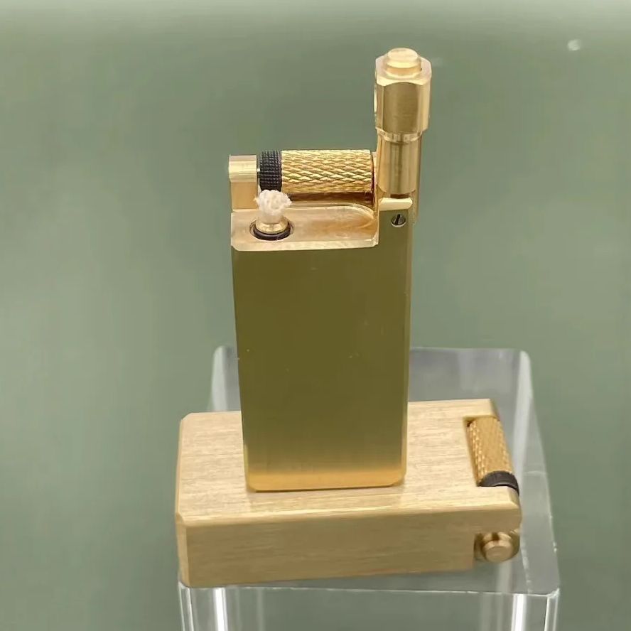 Vintage European Pipe Lighter, - Vintage Collectible Lighters recensie en prijs