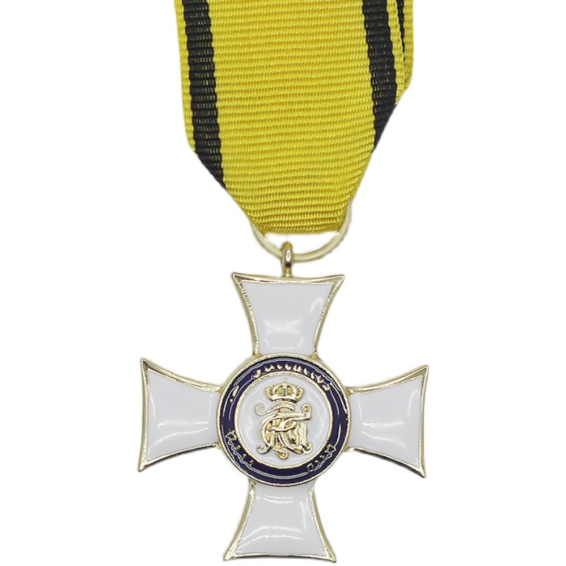 Classic Cross Medal Replica Co - Collectible Vintage Brooches recensie en prijs