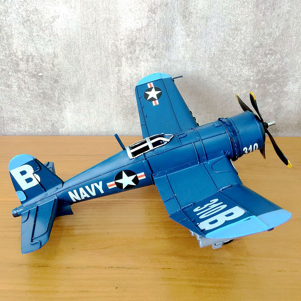 Vintage Ironwork Tin Airplane  - Vintage Collectible Tins recensie en prijs